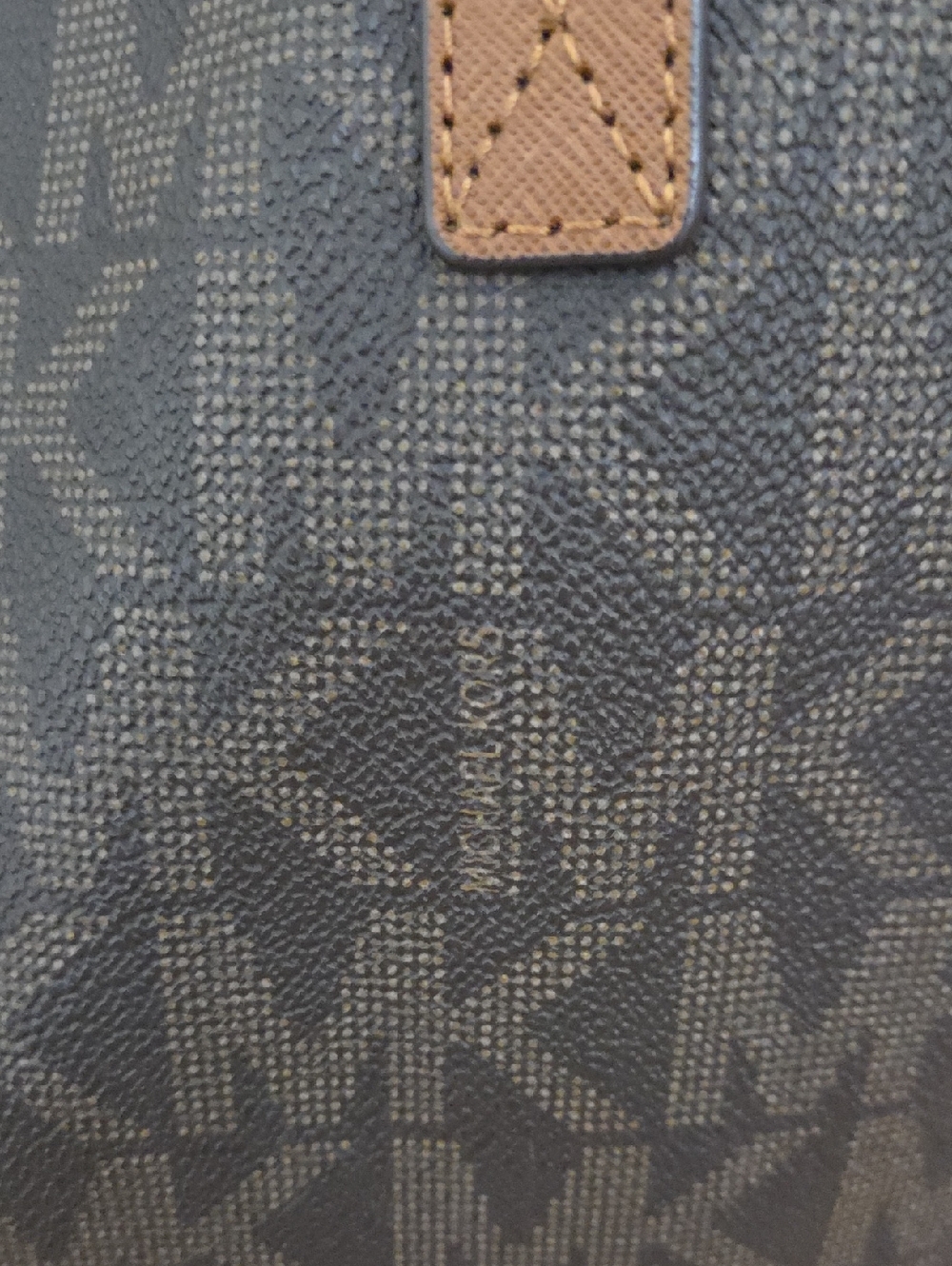 Michael Kors Jet Set Travel Medium MK Signature PVC Leather Tote Bag Brown - Picture 3 of 9